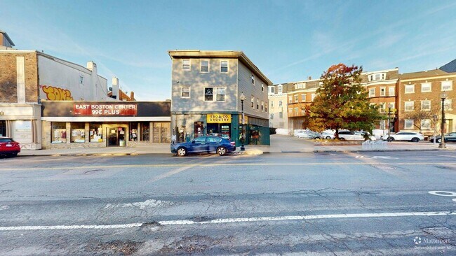 Building Photo - 4 Meridian St