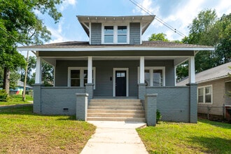 Building Photo - 305 20th St E