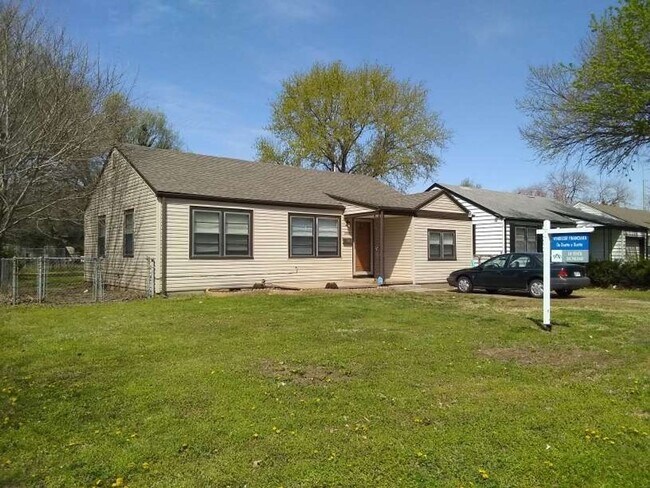 Foto del edificio - Become a Home-Owner Today!