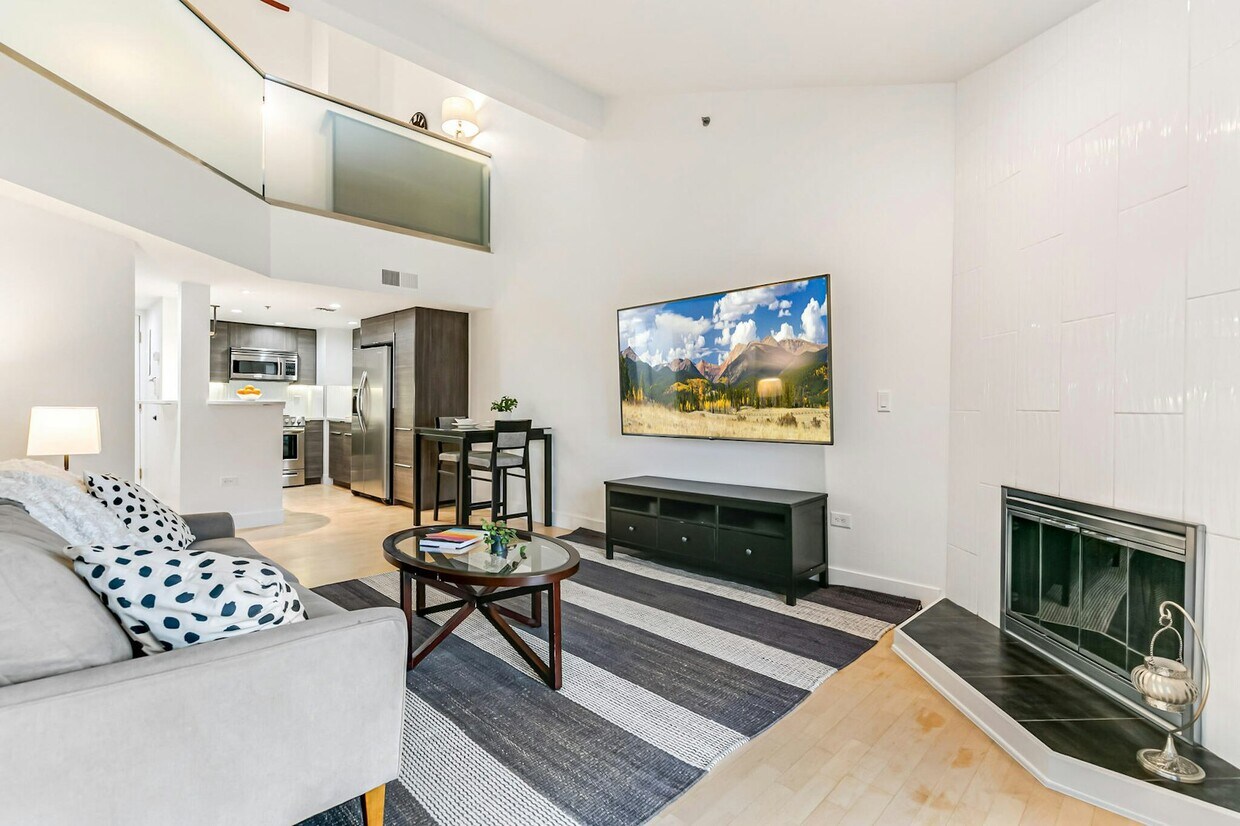 Foto principal - 350 Detroit St