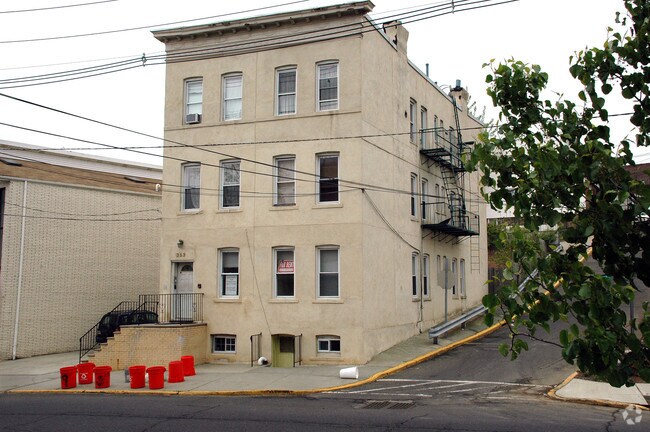 Foto del edificio - 353 Gorge Rd
