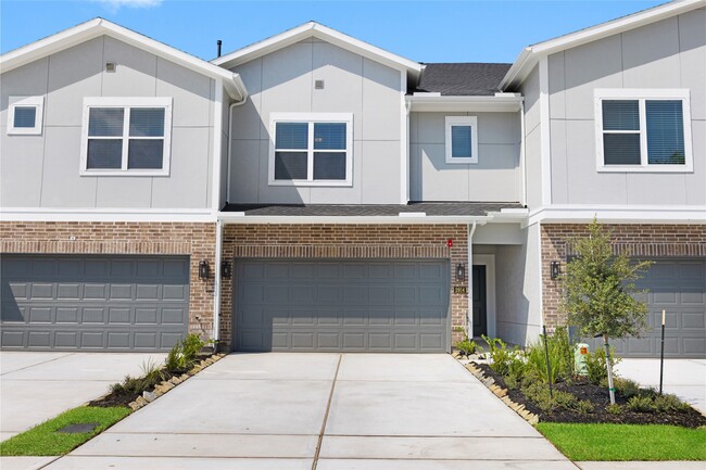 Building Photo - 8115 Danson Ln