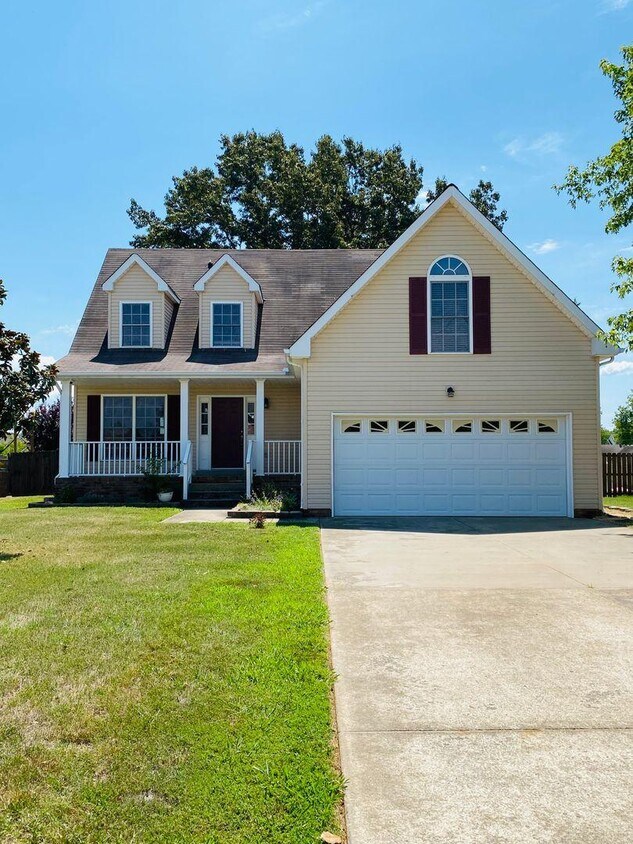 Foto principal - 604 Westchester Pl