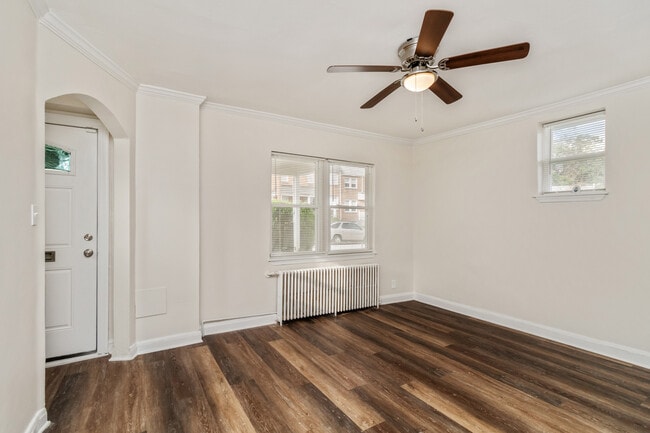 Building Photo - 2915 Oakford Ave