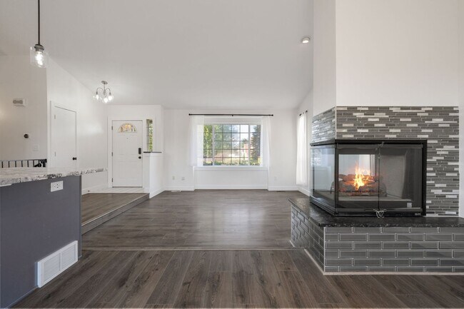 Foto del edificio - Spacious 4 Bed, 3 Bath Home | Central Vall...