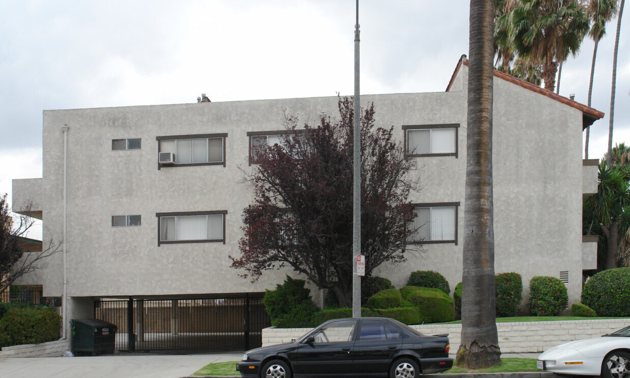 Building Photo - 3702 Hughes Ave