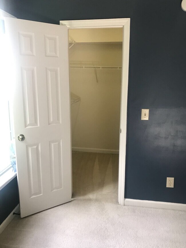 Building Photo - Coming Soon! 2 Beds 1.5 Baths! at River Vi...