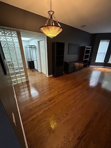 Foto del edificio - 1320 W Wilson Ave