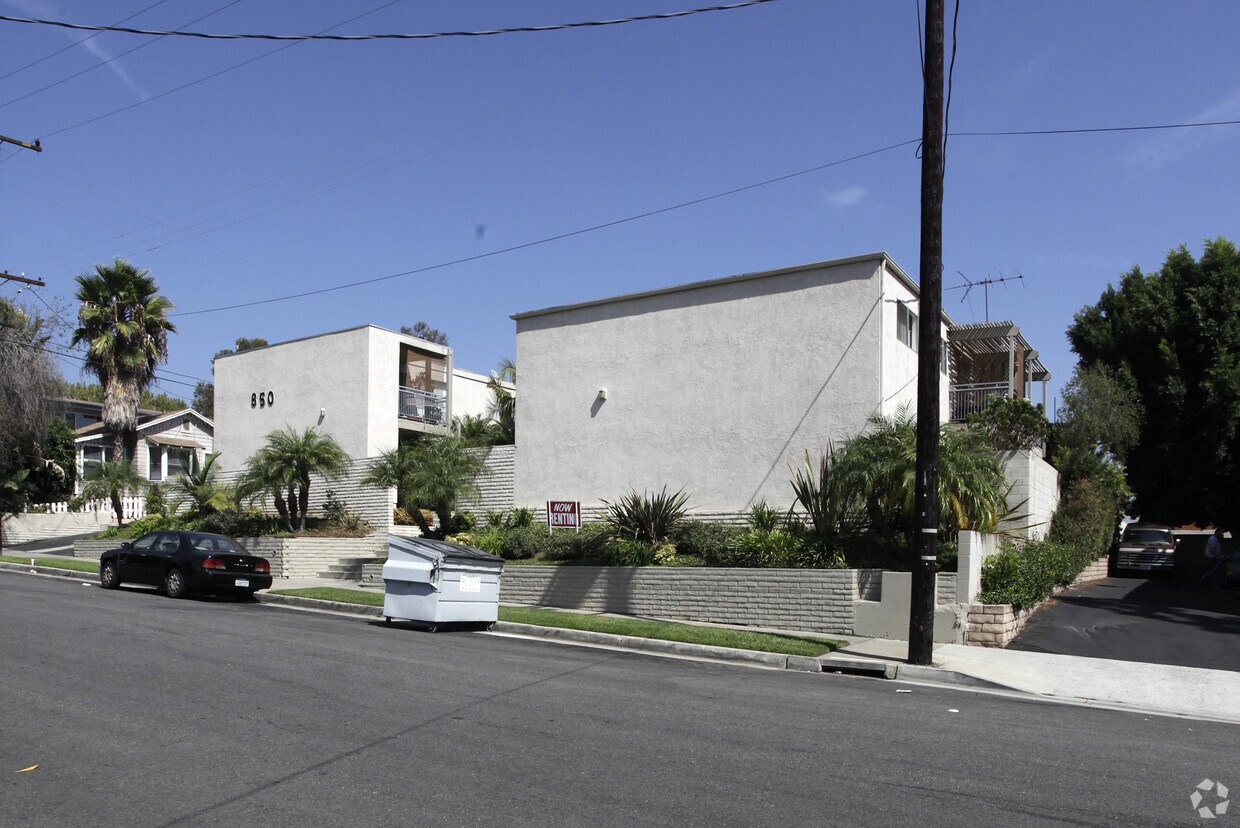 Foto del edificio - Hillside Gardens Apartments