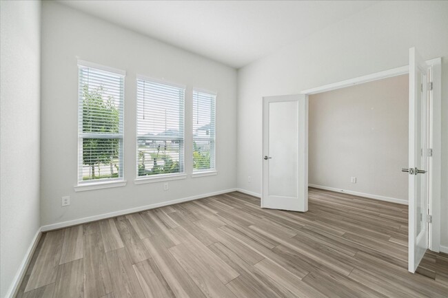 Building Photo - 5 Bedroom Single Family Home in Cypress
