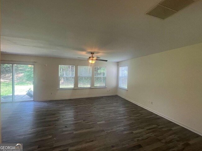 Foto del edificio - 5553 Sable Way