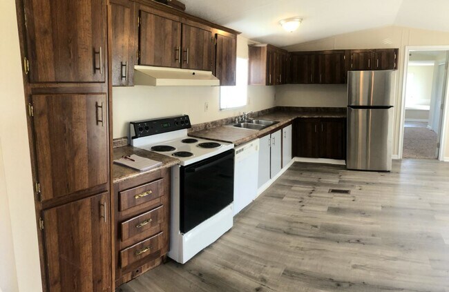 Foto del edificio - 3 BDR / 2BA in Private Community