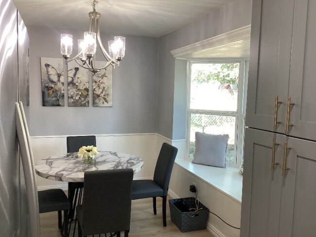 Foto del edificio - 245 Malone Ave