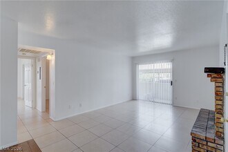 Building Photo - 2921 Country Manor Ln