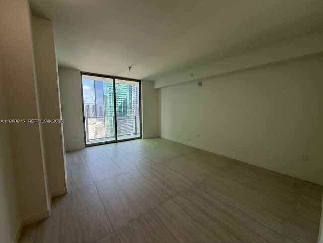 Foto del edificio - 77 SE 5th St