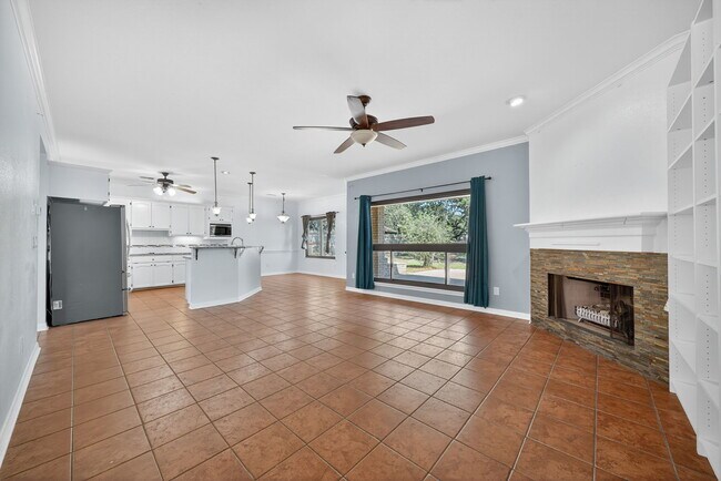 Foto del edificio - 13510 Mt Olympus