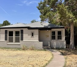 Building Photo - 2704 31st St