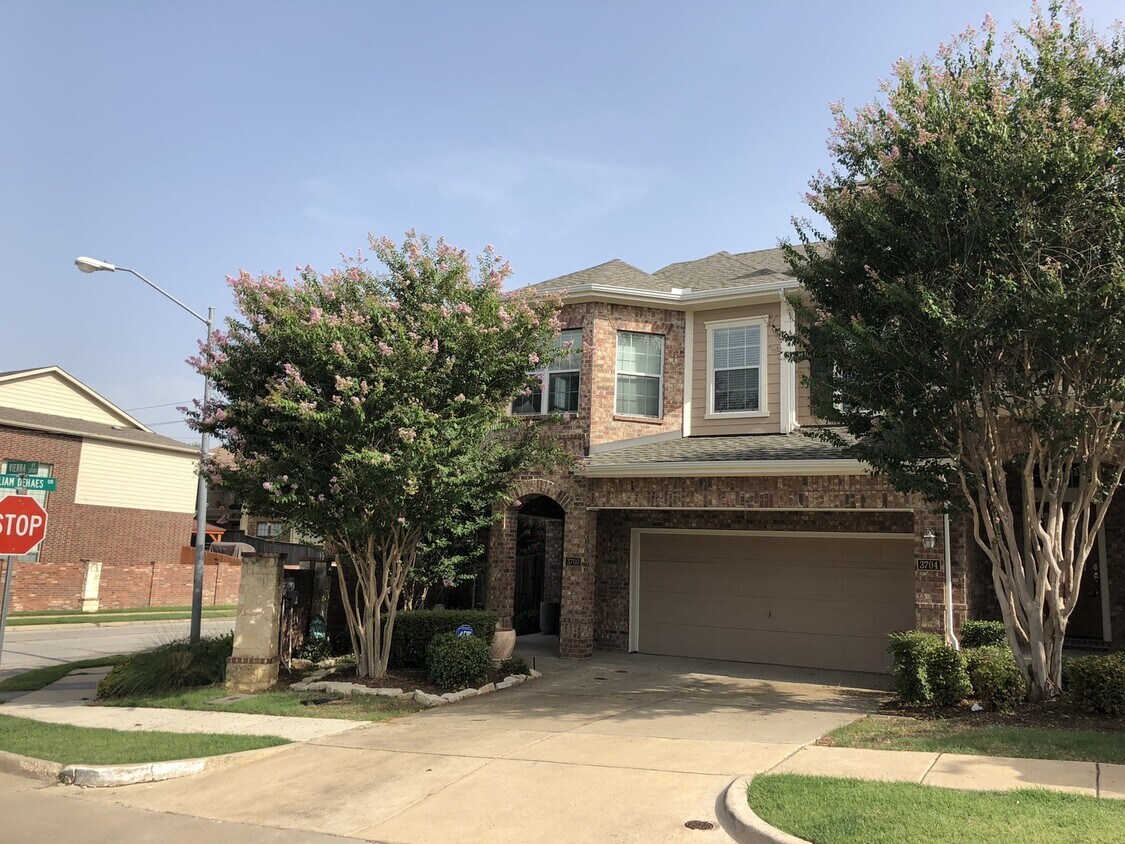 Foto principal - Beautiful Townhouse in Irving