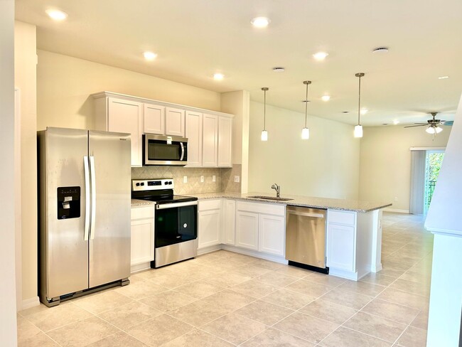 Foto del edificio - New Build 3Bed 2Bath Townhome in Kissimmee