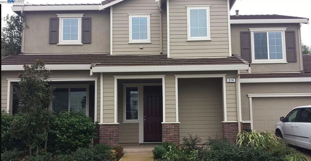Foto principal - 314 W Santa Clara Dr