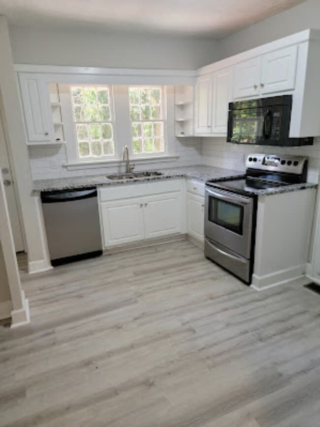 Building Photo - 3643 Forrest Rd