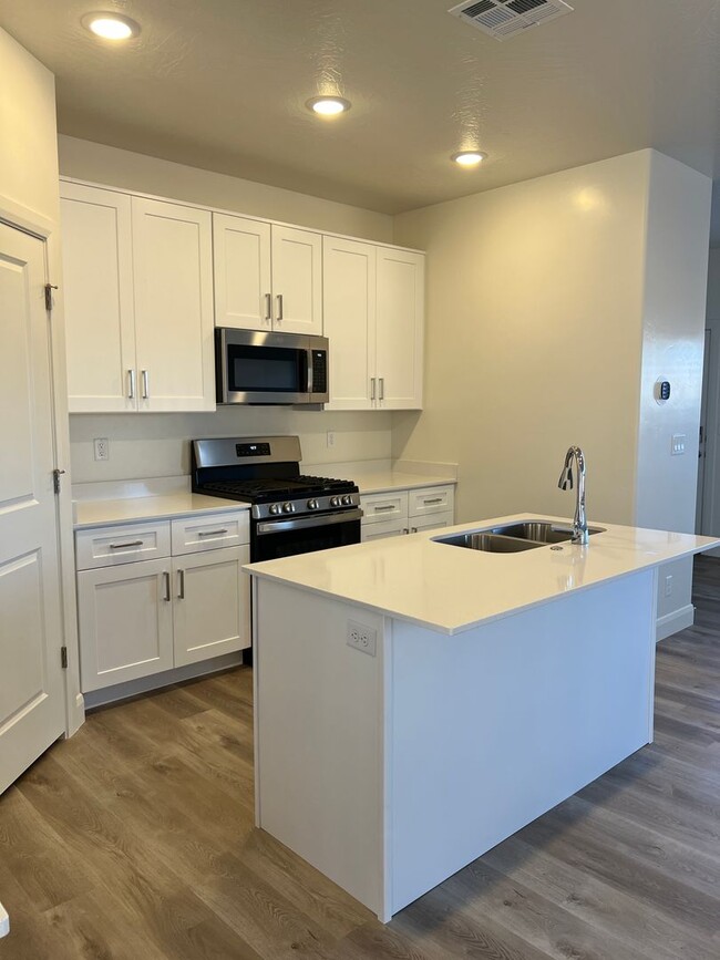 Foto del edificio - Beautiful 3 bedroom townhome in Ivins!!