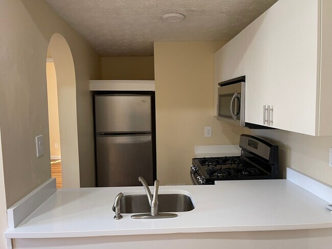 Foto del edificio - 1096 Piedmont Ave NE