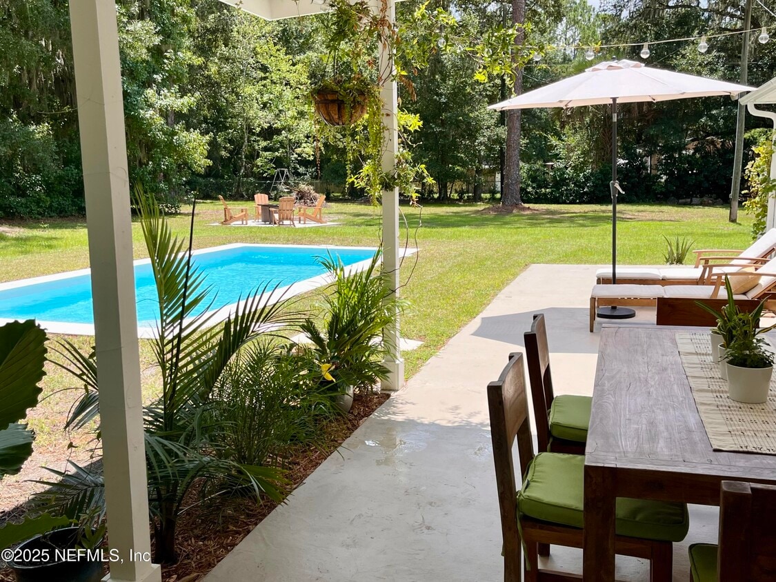Foto principal - 2312 Plantation Lake Dr