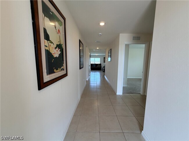 Foto del edificio - 513 Ella Jean Pl