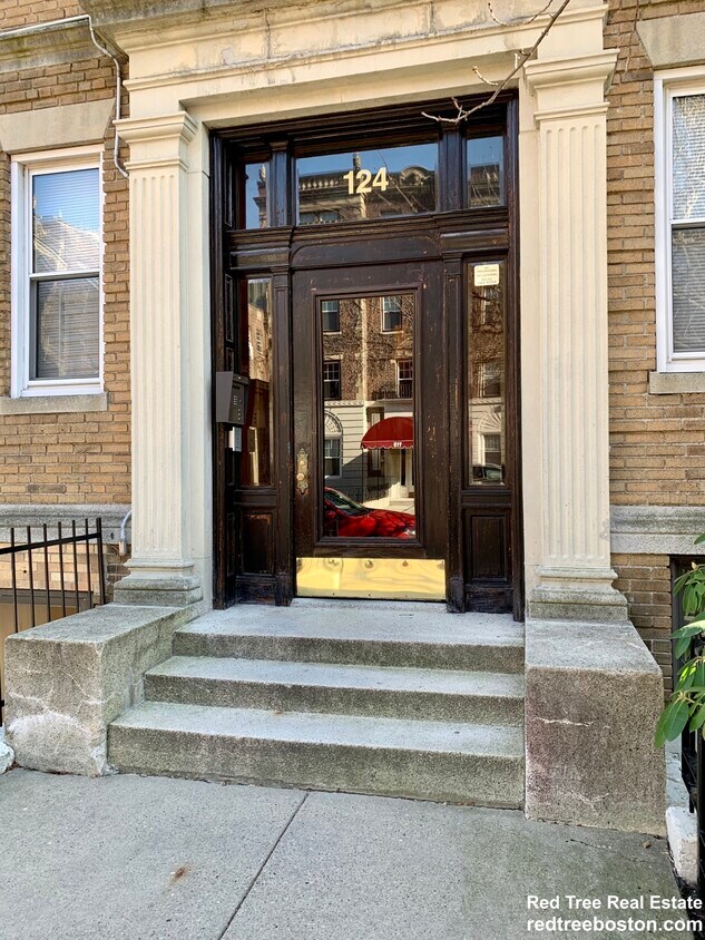 Foto del edificio - 124 Peterborough St