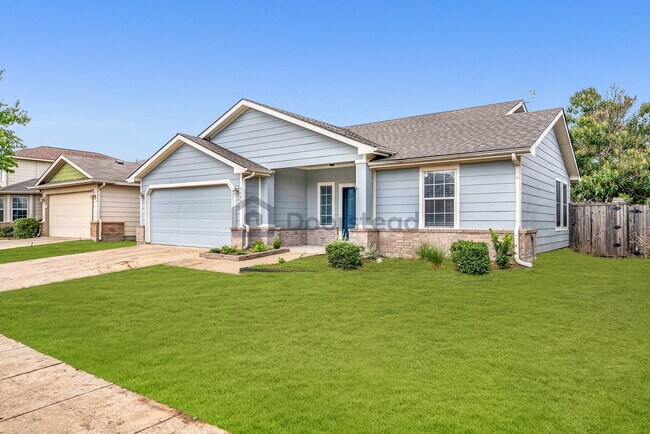 Building Photo - 9940 Thomas Jefferson Dr