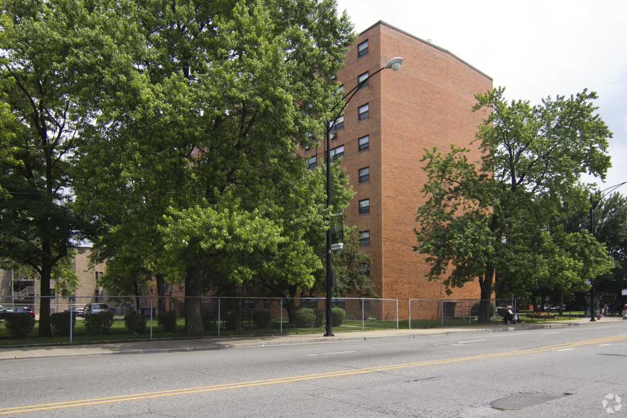 Building Photo - Drexel Square