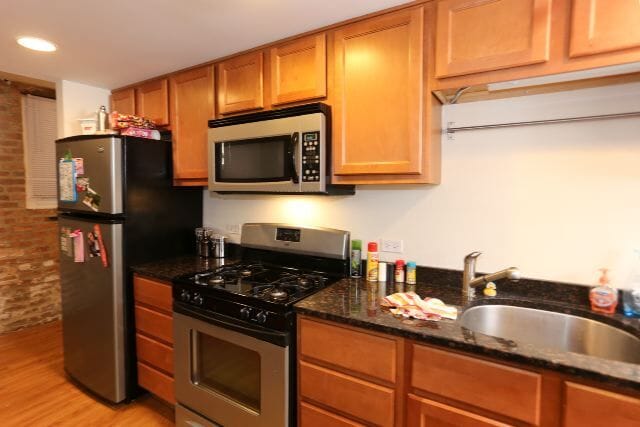 Foto del edificio - 2513 N Southport Ave