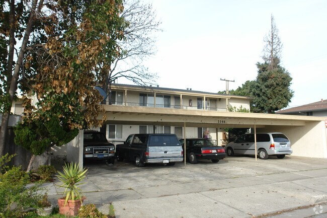 Building Photo - 1144 Roewill Dr