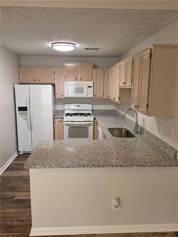 Foto del edificio - 2736 Highland Ridge NW