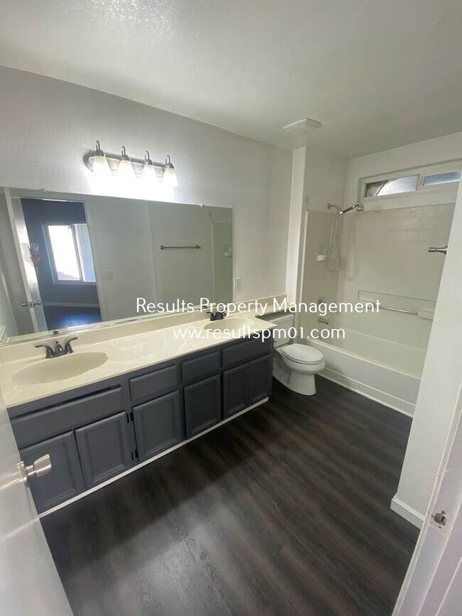 Foto del edificio - Rocklin 3 Bed 2 Bath Gem