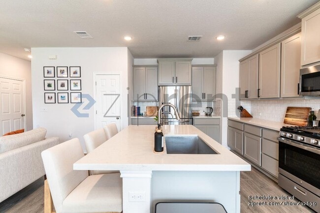 Building Photo - 15705 Singh Dr