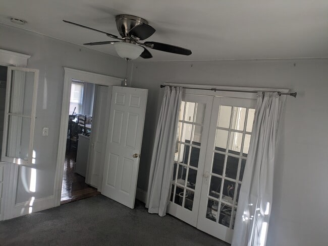 Room - 1 Hathorne Cres