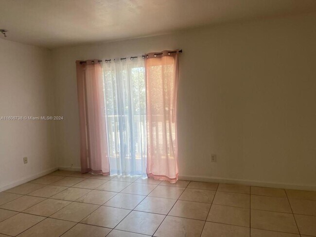 Building Photo - 1 bedroom in Miami FL 33161