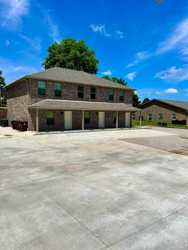 Front Exterior - 192 Fairway Ln