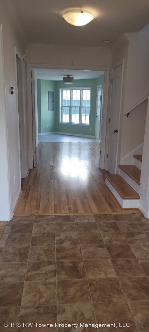 Foto del edificio - 4 br, 3 bath House - 235 W. 35th Street