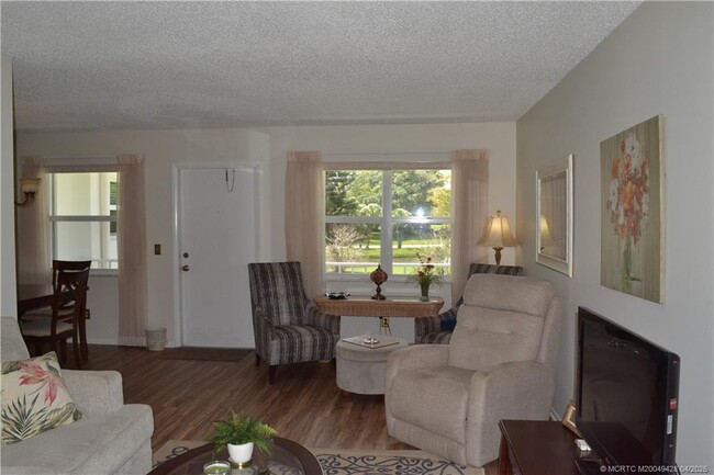 Foto del edificio - 1225 NW 21st St