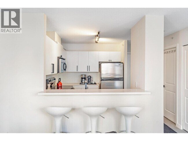 Building Photo - 1295 Richards St