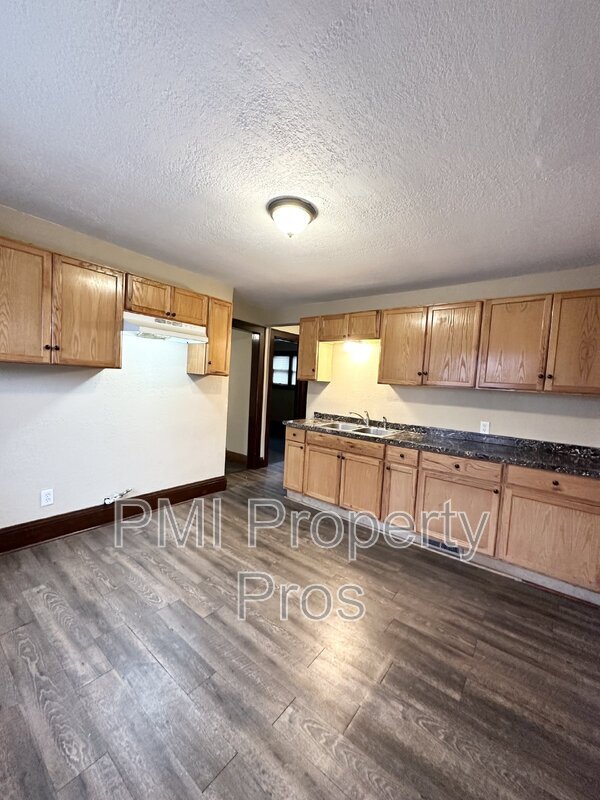 Building Photo - 4038 N 25th St