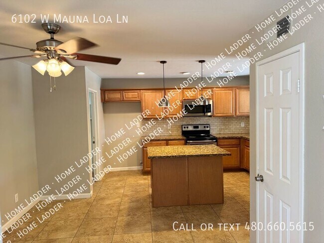 Building Photo - 6102 W Mauna Loa Ln - New Listing - Pool! ...