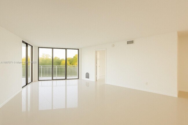 Building Photo - 1000 Quayside Terrace