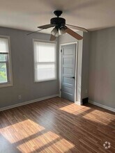 Building Photo - 315 Meade St