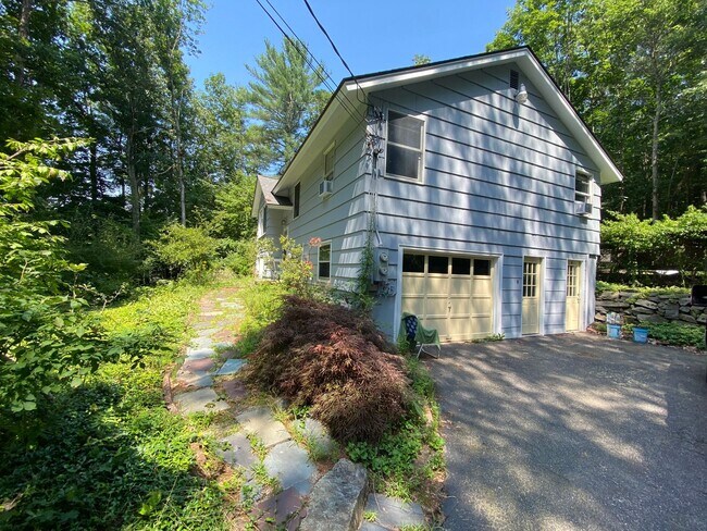 Building Photo - 5 Willey Rd