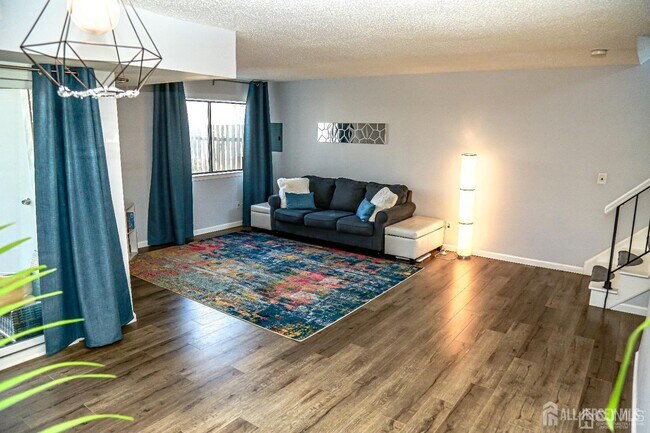 Foto del edificio - 5805 Hana Rd