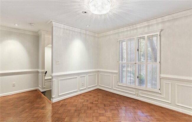 Foto del edificio - 36 Ivy Pkwy NE